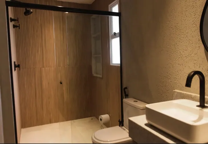 Quarto Triplo — triplo banheiro box