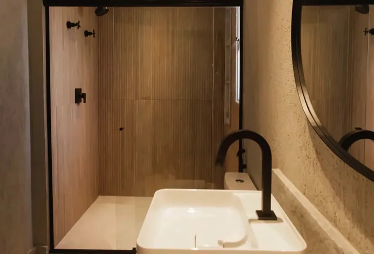 Quarto Triplo — triplo banheiro lavatorio